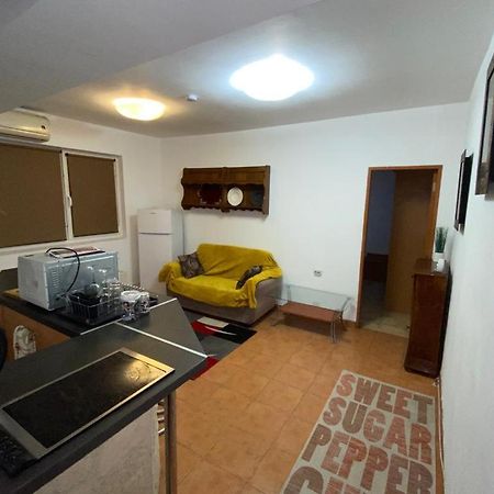 Apartament cochet Appartamento Bucarest Esterno foto